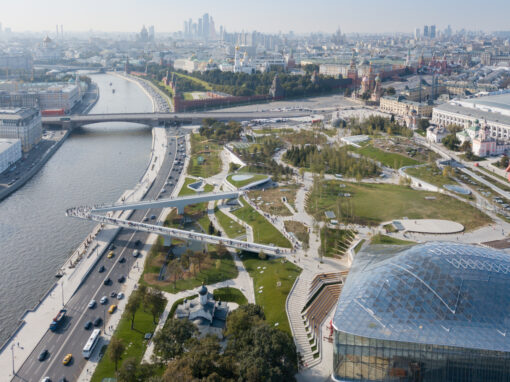 Zaryadye Park: Reclaiming Moscow’s Historic Urban Landscape Zaryadye Park: Reclaiming Moscow’s Historic Urban Landscape