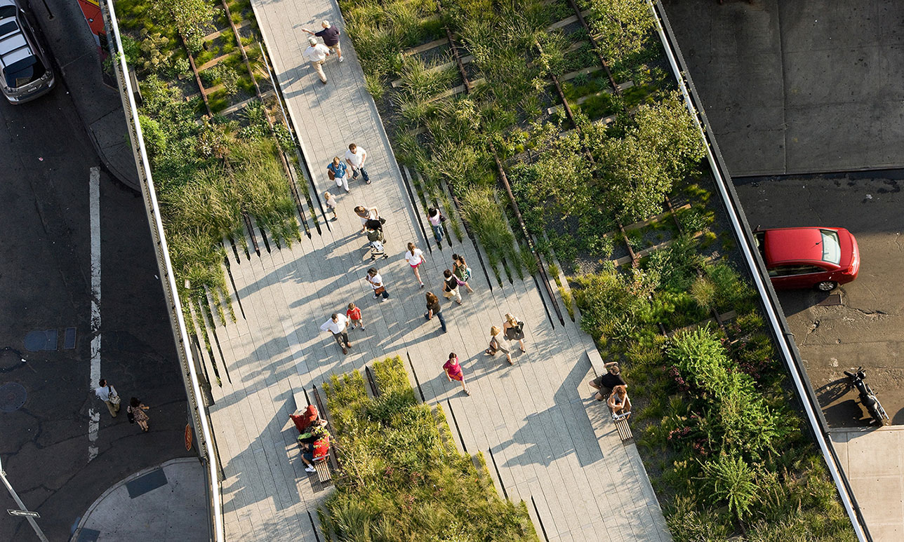 La Quinta Fachada: Repensar las Cubiertas como Infraestructura Urbana